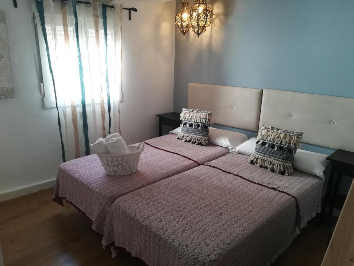 Hostal The Monkey Room Марбелья Экстерьер фото