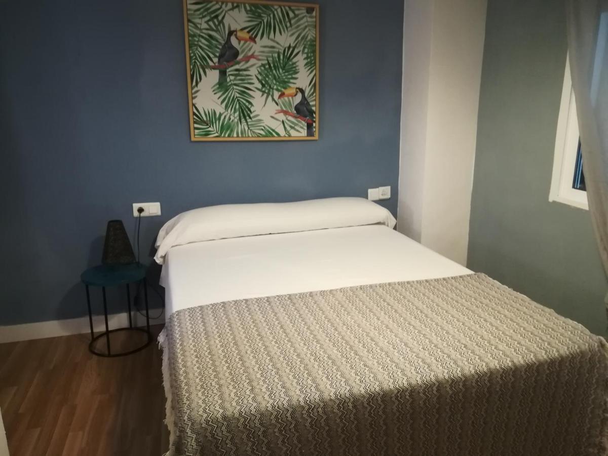 Hostal The Monkey Room Марбелья Экстерьер фото