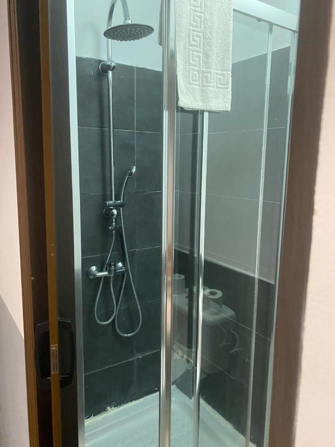 Hostal The Monkey Room Марбелья Экстерьер фото