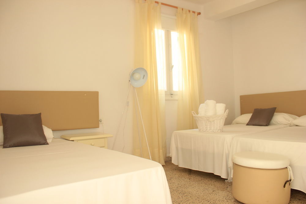 Hostal The Monkey Room Марбелья Экстерьер фото